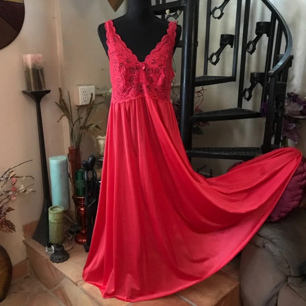 Vintage Olga Esque Red Full Sweep Long Maxi Nightgown Full Slip Dress Lingerie